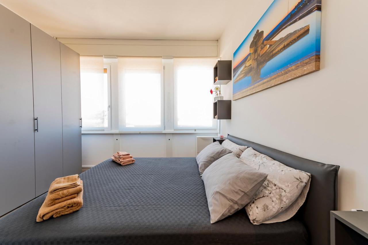 Piazza Salotto & Stazione Comfy Apartment 페스카라 외부 사진