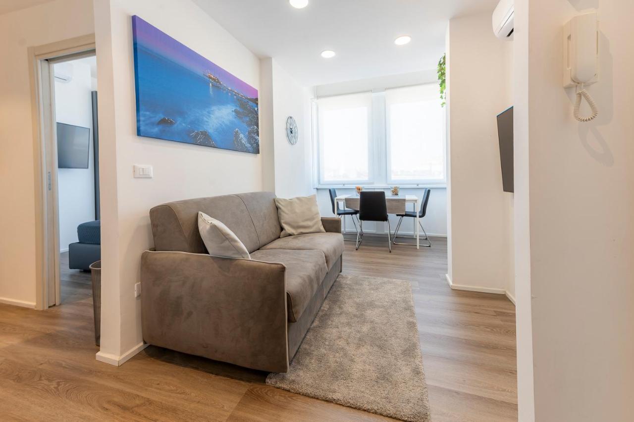 Piazza Salotto & Stazione Comfy Apartment 페스카라 외부 사진